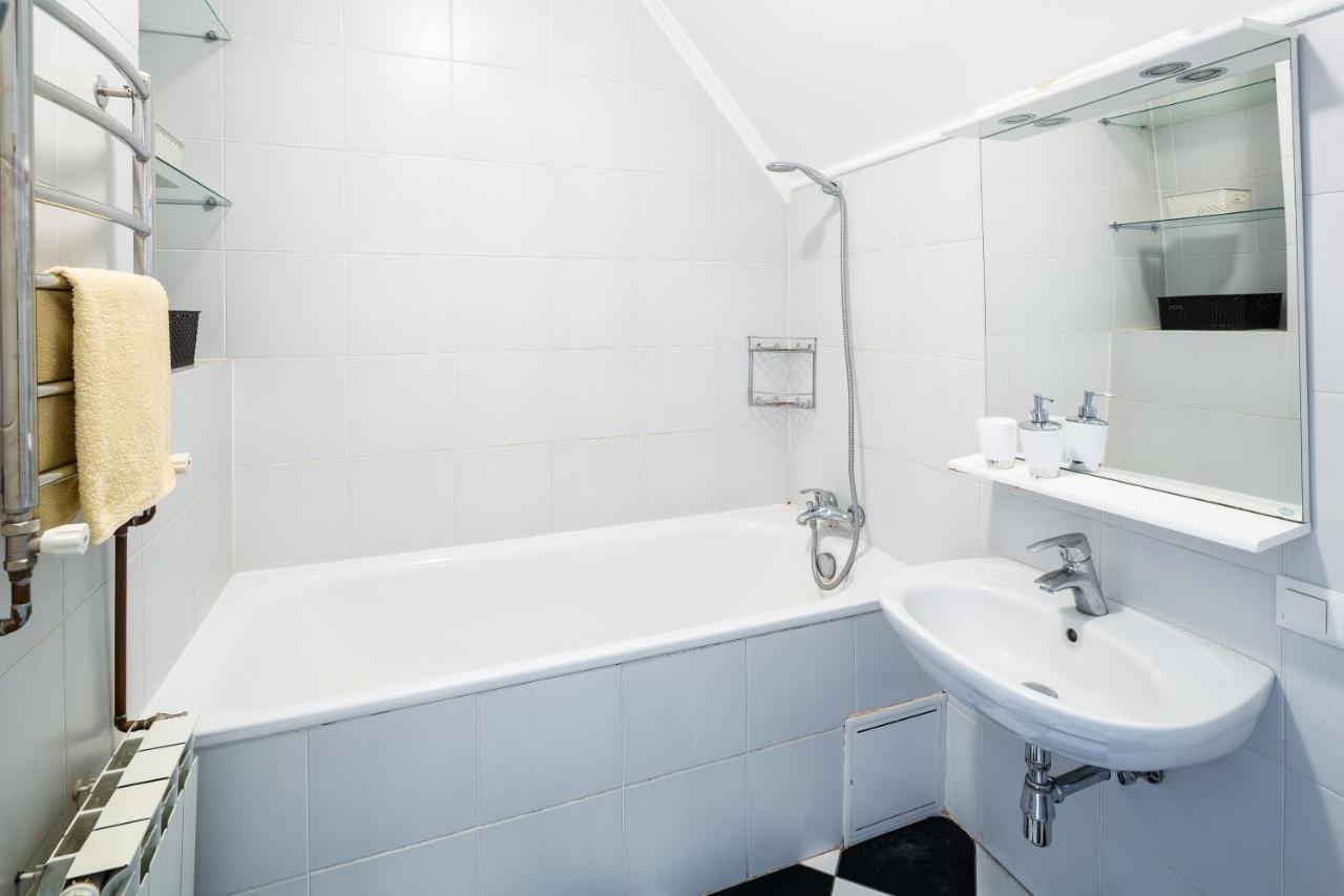 Apartamento Romari Два Поверхи Leópolis Exterior foto